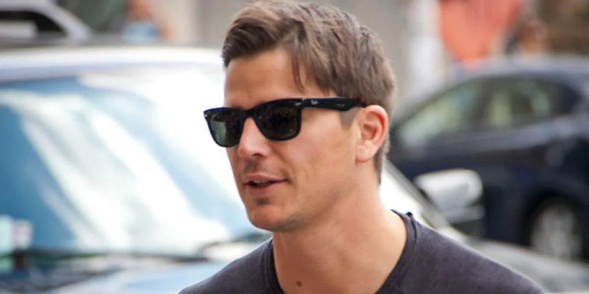 Ray-Ban Wayfarer 2140 901 Black - As Seen On Leonardo DiCaprio & Hailey Bieber - Image 32