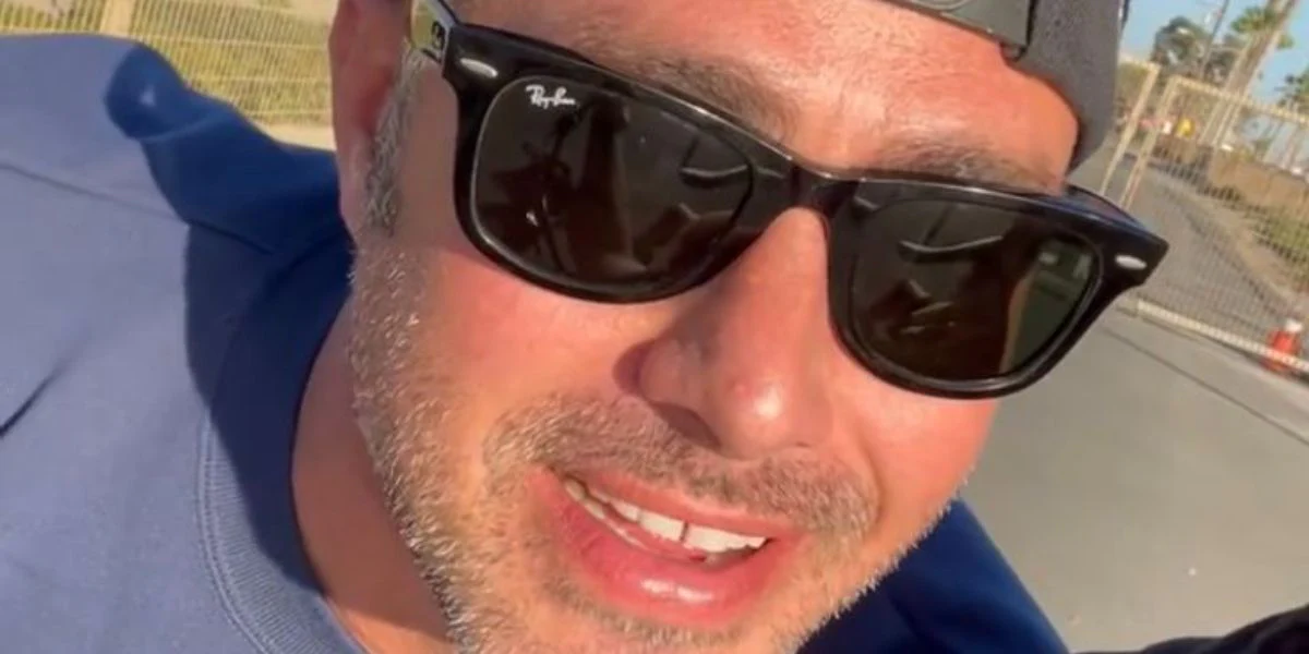 Ray-Ban Wayfarer 2140 901 Black - As Seen On Leonardo DiCaprio & Hailey Bieber - Image 35
