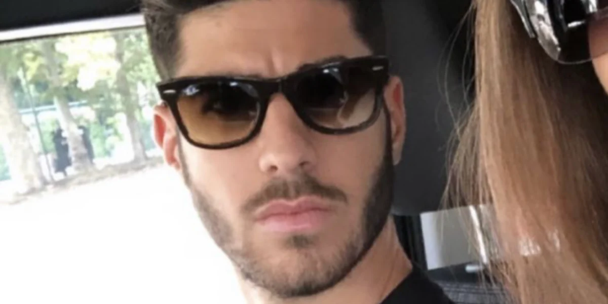 Ray-Ban Wayfarer 2140 902/51 - As Seen On PewDiePie & Marco Asensio - Image 5