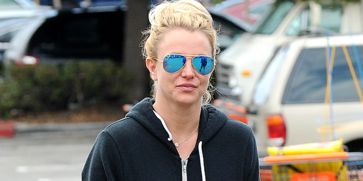 Ray-Ban Aviator 3025 112/17 Blue Flash Mirror - As Seen On Britney Spears & Candice Swanepoel - Image 4