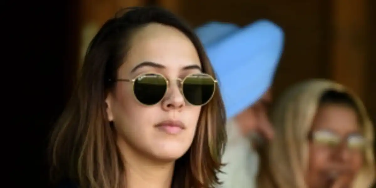 Ray-Ban Round Metal 3447 001 - As Seen on Selena Gomez & Tony Hawk - Image 17