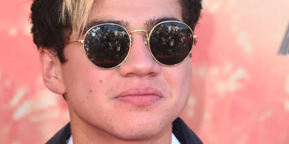 Ray-Ban Round Metal 3447 001 - As Seen on Selena Gomez & Tony Hawk - Image 32