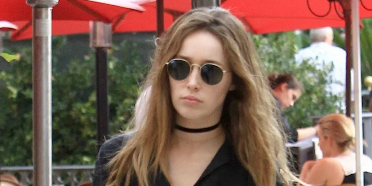 Ray-Ban Round Metal 3447 001 - As Seen on Selena Gomez & Tony Hawk - Image 40
