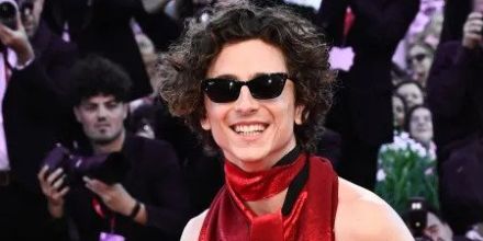 Ray-Ban Lady Burbank RB 2299 901/31 - As Seen On Timothee Chalamet & Maluma - Image 4