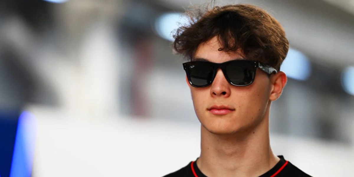 Ray-Ban Mega Wayfarer RB 0840S 901/31 - As Seen On J Hope & Lewis Hamilton - Image 14