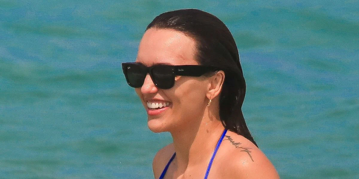Ray-Ban Mega Wayfarer RB 0840S 901/31 - As Seen On J Hope & Lewis Hamilton - Image 37