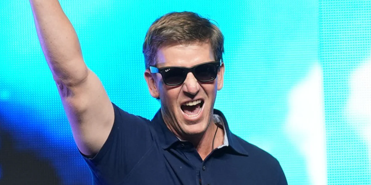 Ray-Ban Meta Wayfarer RW4006 601S/T3 Polarised Smart Glasses - As Seen On Meek Mill & Nick Foles - Image 12