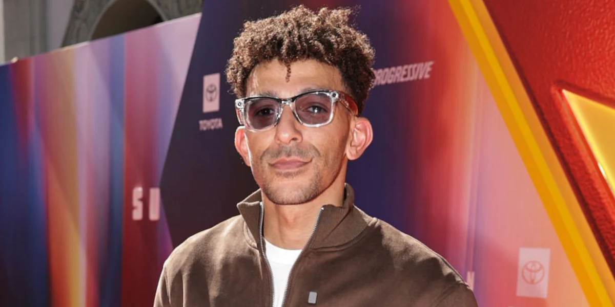 Ray-Ban Meta Wayfarer RW4006 6705/P5 Photochromic Smart Glasses - As Seen On Teyana Taylor & Tinie Tempah - Image 10