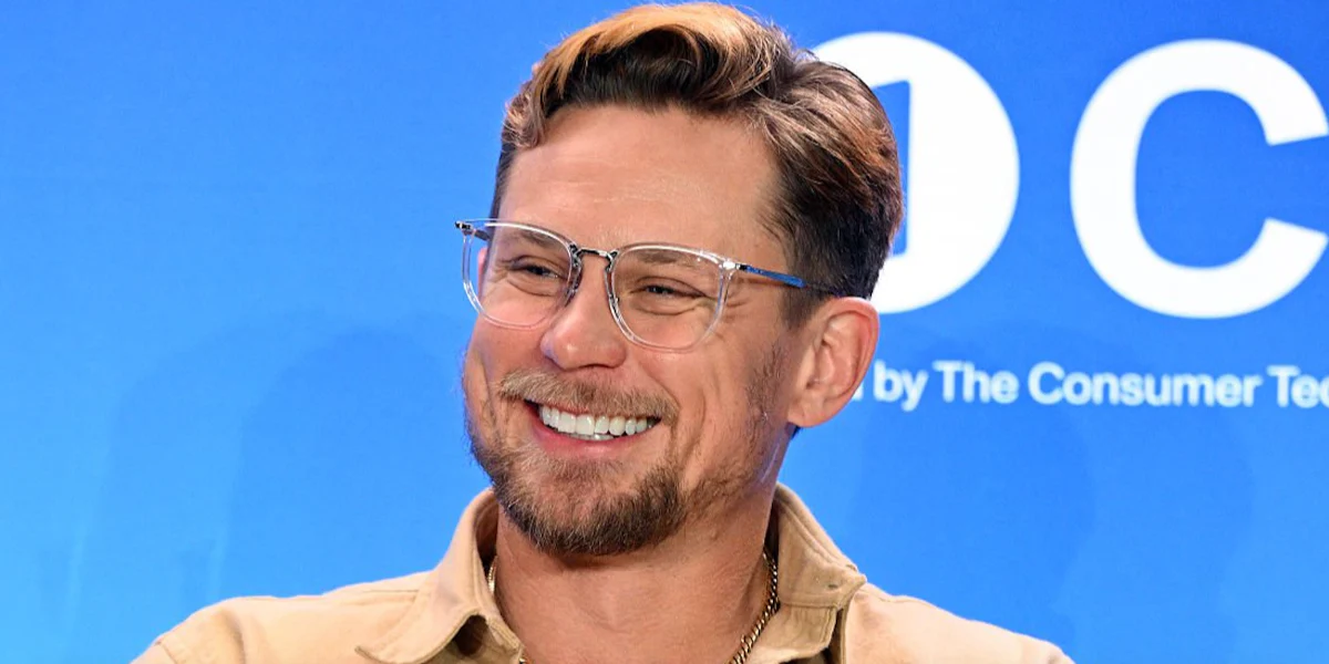 Ray-Ban RB 4451V 2001 - As Seen On Billy Magnussen - Image 4