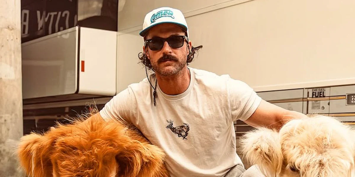 Ray-Ban Wayfarer Ease RB 4340 601 - As Seen on Charles Leclerc & Ethan Hawke - Image 13