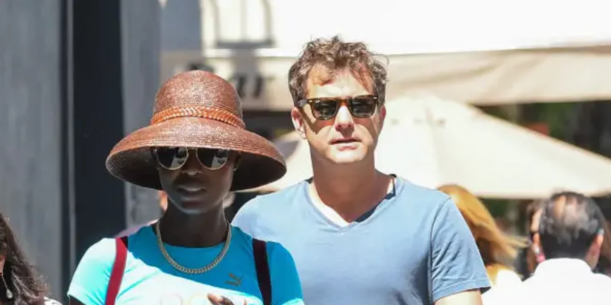 Ray-Ban Wayfarer Ease RB 4340 710 - As Seen On Joshua Jackson - Image 4