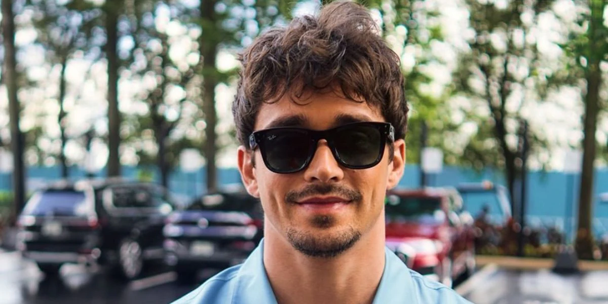 Ray-Ban Wayfarer Reverse RB R0502S 6677/VR - As Seen On Charles Leclerc and Emily Ratajkowski - Image 4