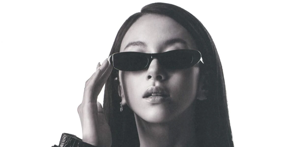 Saint Laurent Sun SL 557 Shade 001 - As Seen On Hailey Bieber & Usher - Image 36