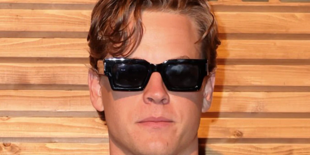 Saint Laurent SL 572 001 - As Seen On Joe Burrow & Rami Malek - Image 4