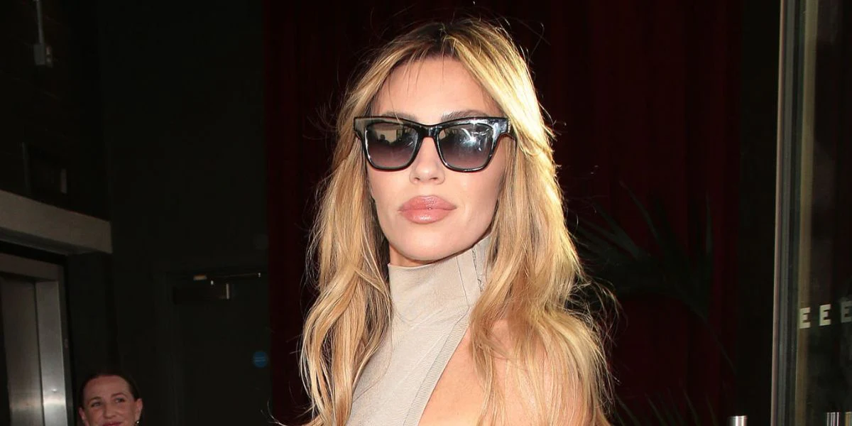 Saint Laurent SL M106 002 - As Seen On Abbey Clancy - Image 4