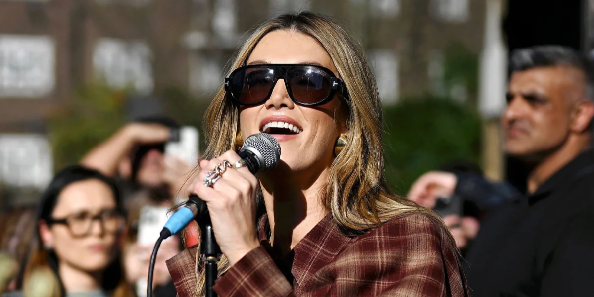 Tom Ford Blake-02 TF1102 01A - As Seen On Rosie Huntington-Whiteley & Delta Goodrem - Image 4