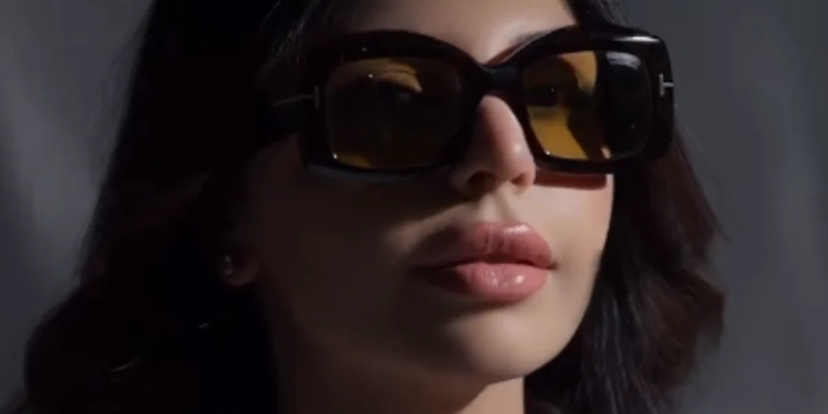 Tom Ford Venetia TF1218 52E Photochromic - As Seen On Tooba Waseem - Image 4