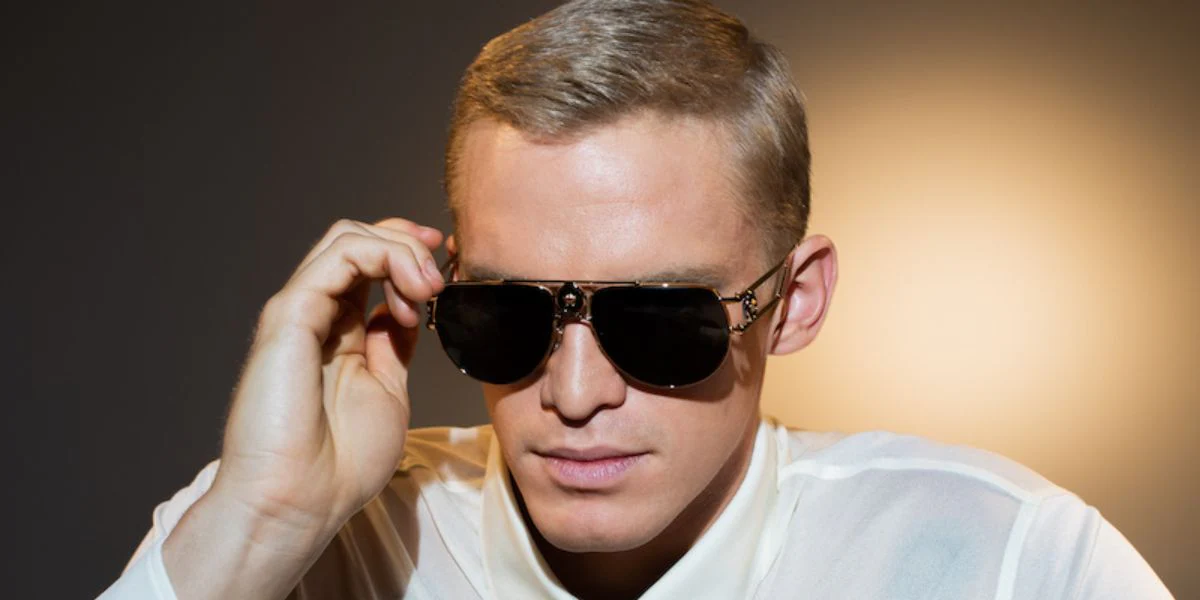 Versace 2225 1002/87 - As Seen On Cody Simpson & Romelu Lukaku - Image 4