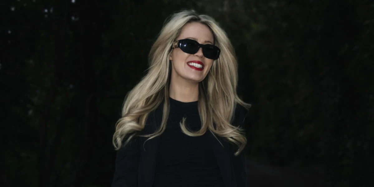 Versace 4361 GB1/87 Medusa Biggie Sunglasses - As Seen On Sabrina Carpenter & Kim Kardashian - Image 44