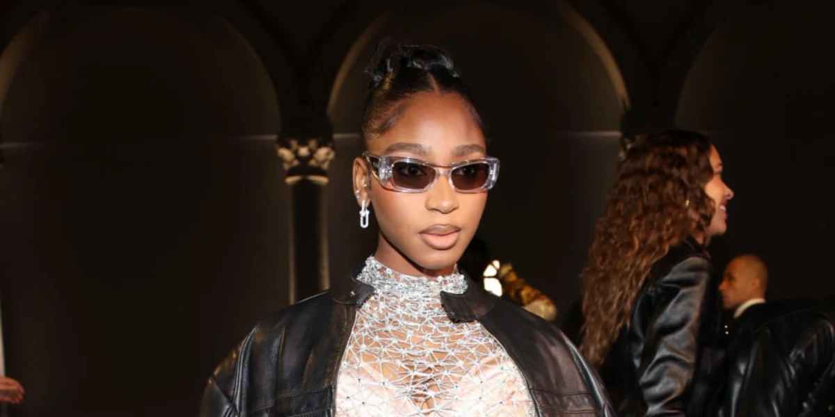 Versace 4481 148/8V - As Seen On Normani - Image 4